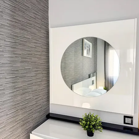 Cineasta Del Pilar - Turistea